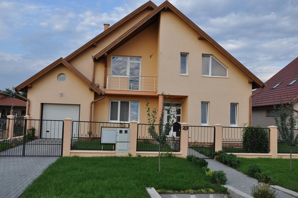 Maros Vendégház Mórahalom Exterior foto